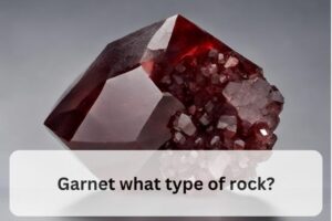 Read more about the article What Type of Rock is Garnet?